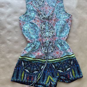 BeBop Blue Floral Print Button down Romper w/ elastic waist Size Small